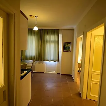Narcis Apartahotel 4*