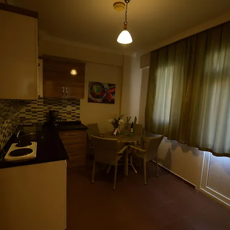 Narcis Apartahotel 4*