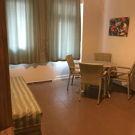 Hotel apartamentowy Narcis