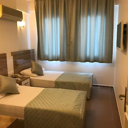 アパートホテル Narcis 4*