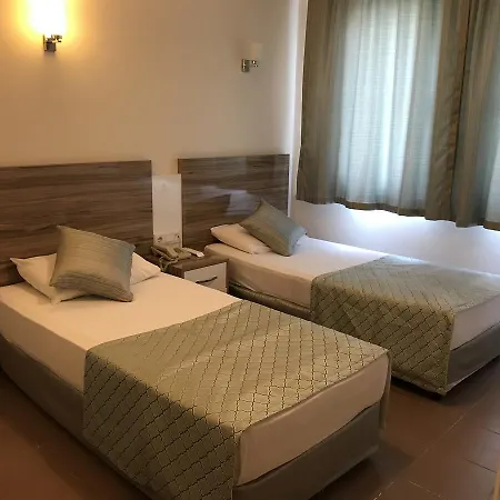 Narcis Aparthotel 4*